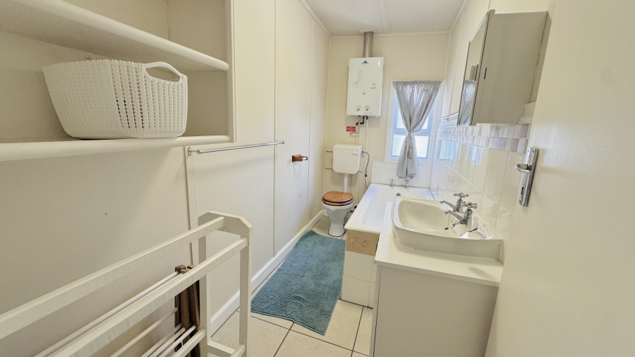 3 Bedroom Property for Sale in Hartenbos Central Western Cape